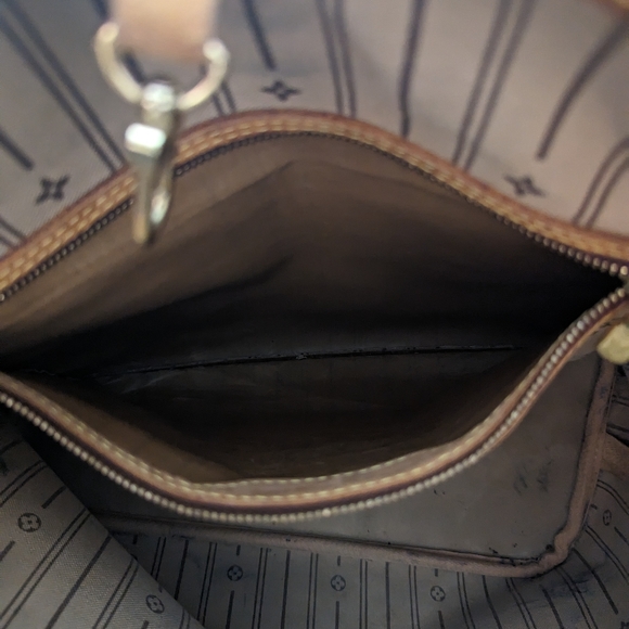 LV Neverfull MM authentic - Picture 8 of 17